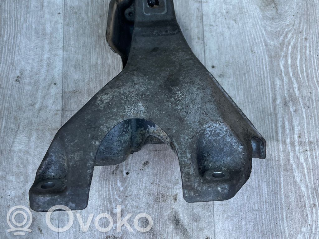 BMW X1 E84 Engine mounting bracket 