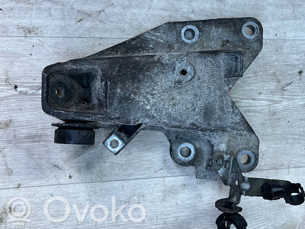 BMW 3 E92 E93 Engine mounting bracket 