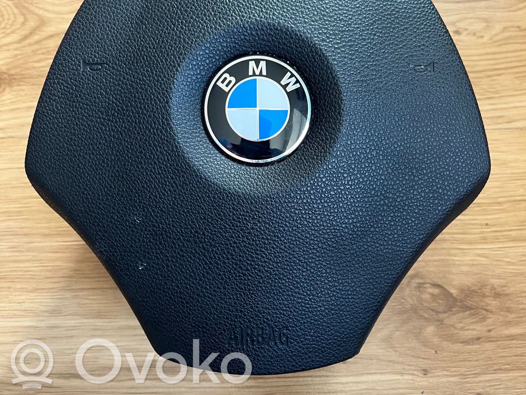 BMW 3 E90 E91 Vairo oro pagalvė 