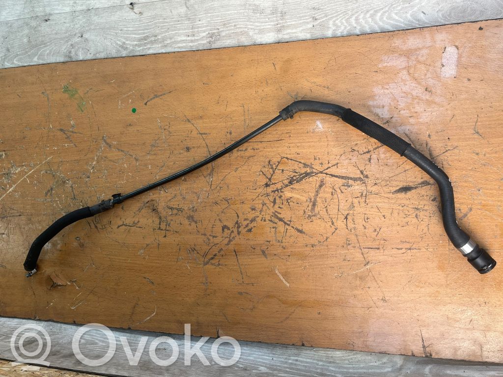 BMW 1 E82 E88 Engine coolant pipe/hose 