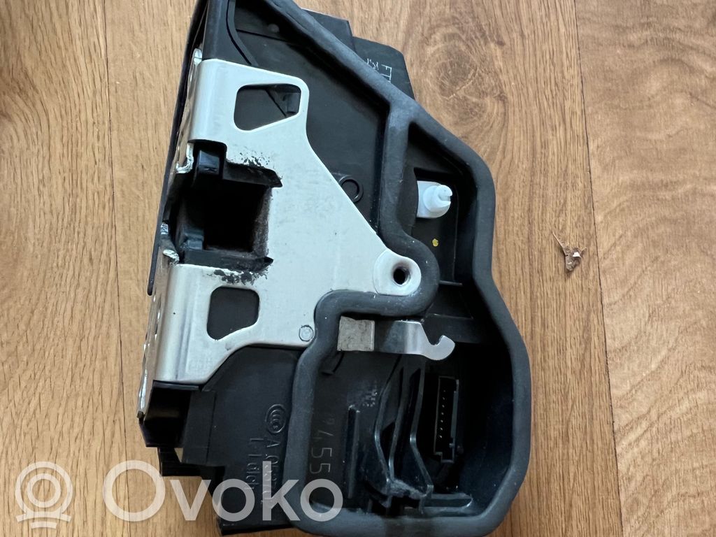 BMW X1 E84 Etuoven lukko 