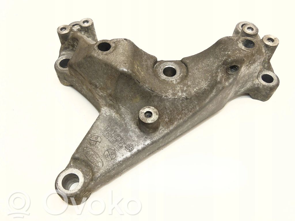 Ford Transit Engine mounting bracket 