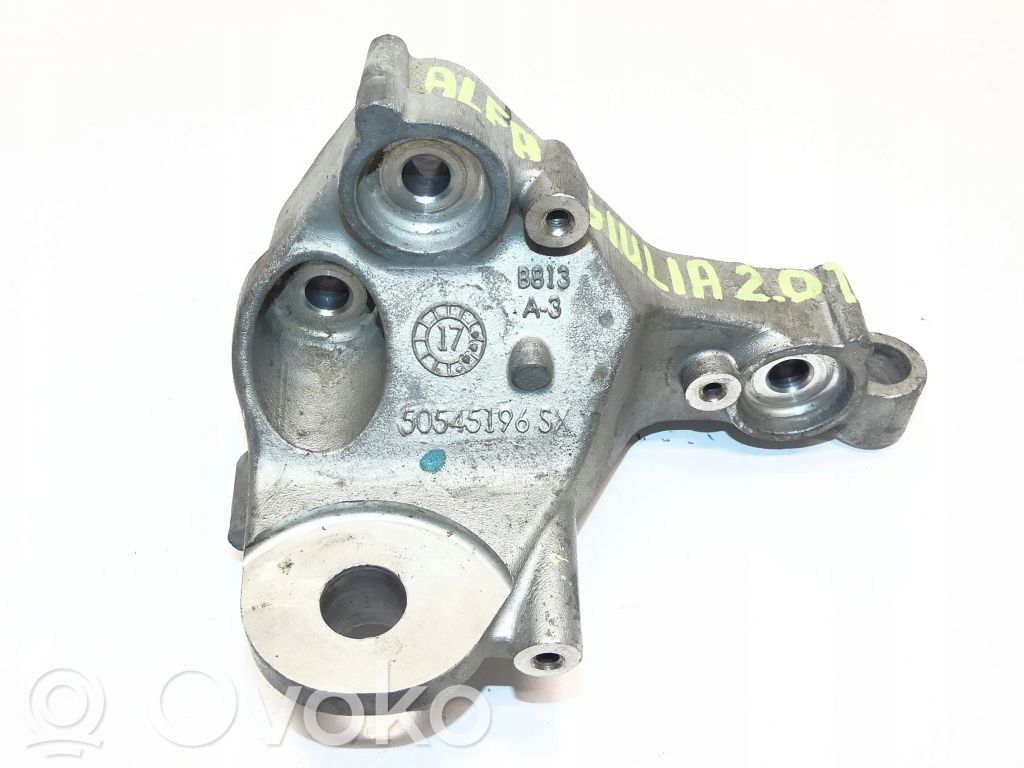 Alfa Romeo Stelvio Engine mounting bracket 