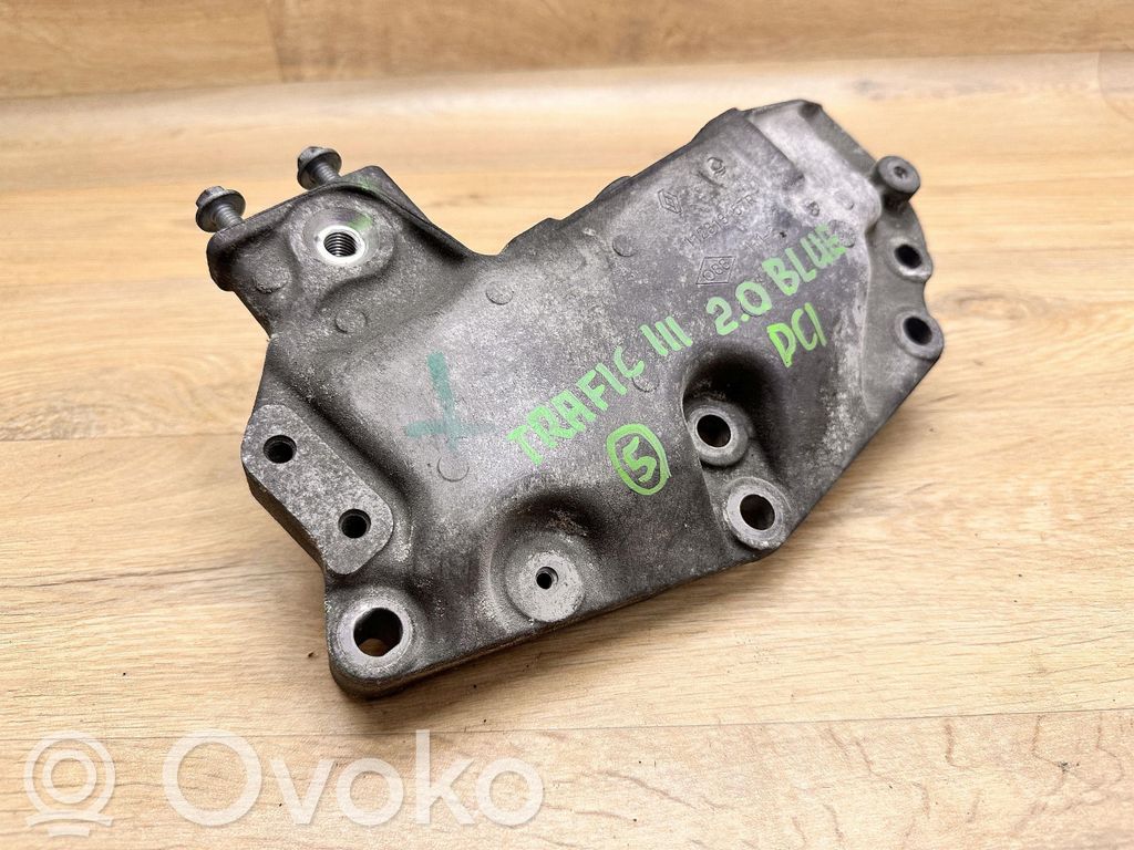 Engine mounting bracket   112313157R,112313157R,BLUE,DCI,EURO6,M9R