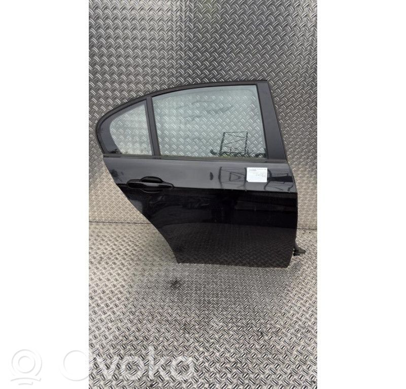Aizmugurējās durvis   41007203648