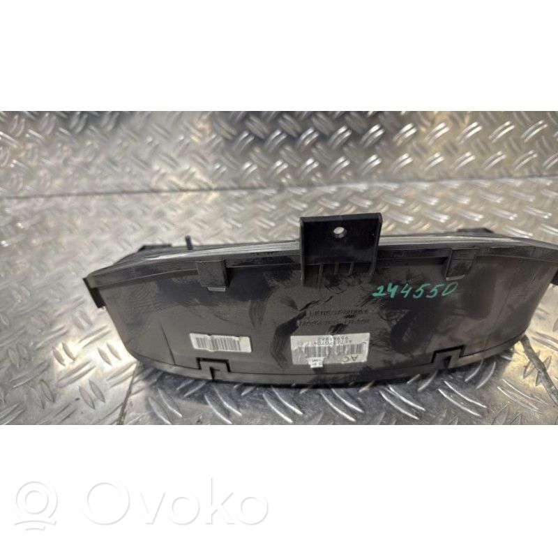 Chevrolet Captiva Speedometer (instrument cluster) 