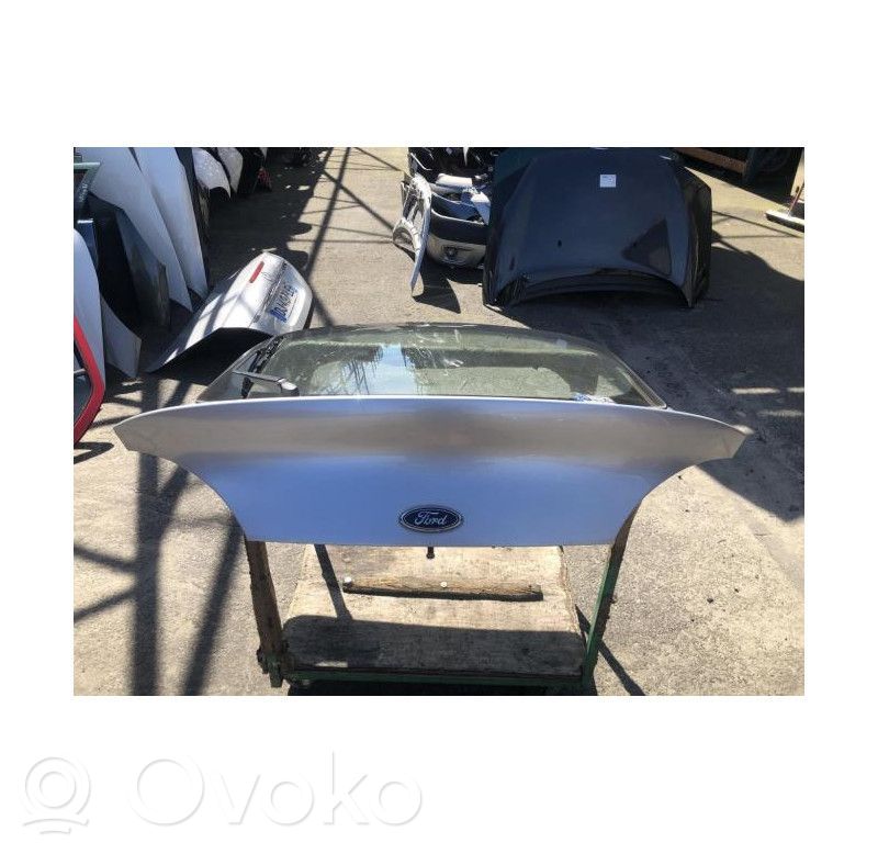 Tailgate/trunk/boot lid   1038087