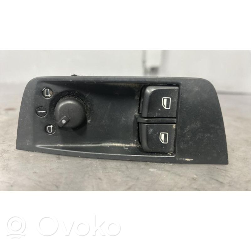 Audi A1 Electric window control switch 