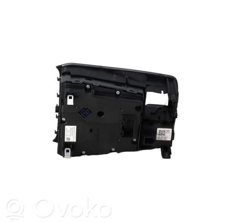 Audi Q2 - Head unit multimedia control 