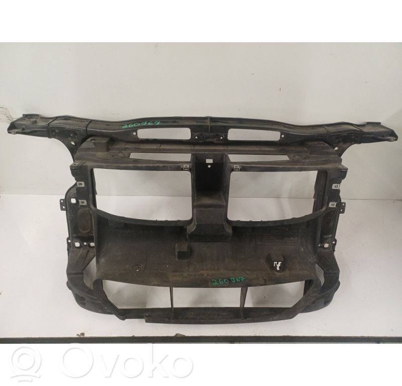 BMW 3 E90 E91 Radiatorių panelė 