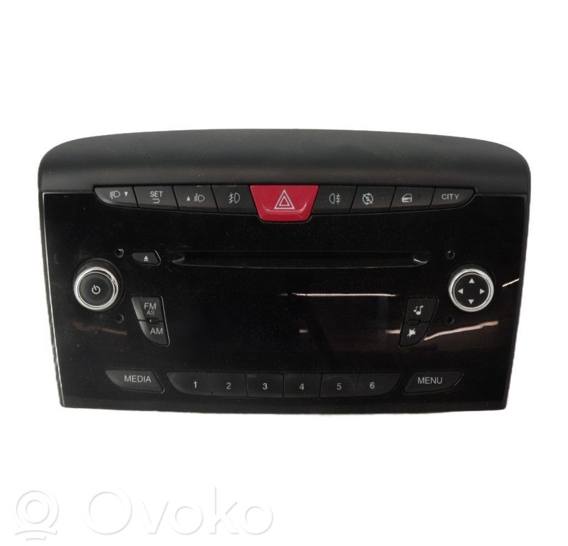 Lancia Ypsilon Panel / Radioodtwarzacz CD/DVD/GPS 