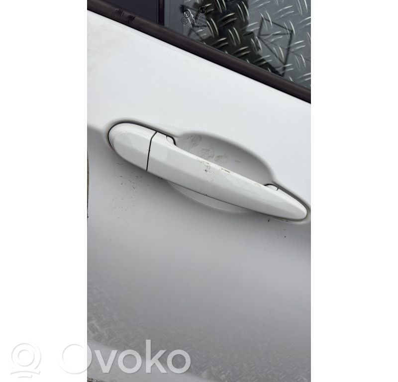 Priekinės durys   41517339358