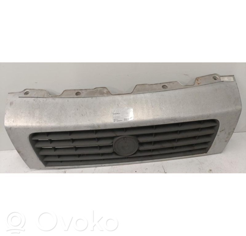 Atrapa chłodnicy / Grill   0000735630243