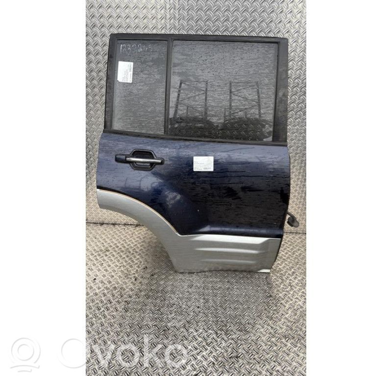 Mitsubishi Pajero Puerta trasera 