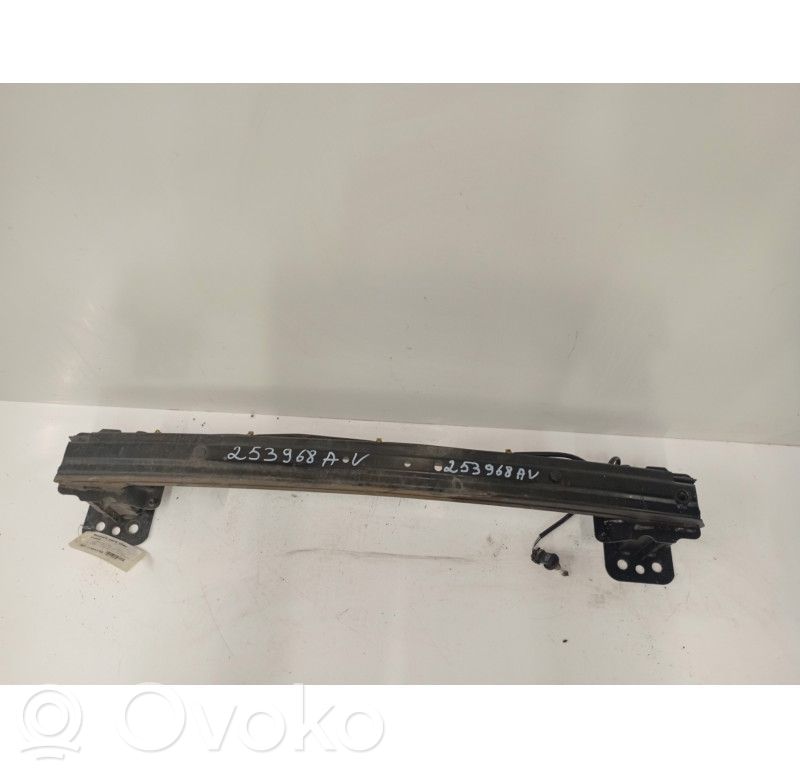Ford Fiesta Traversa del paraurti anteriore 