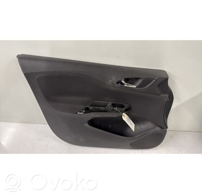 Opel Corsa E Etuoven verhoilu 