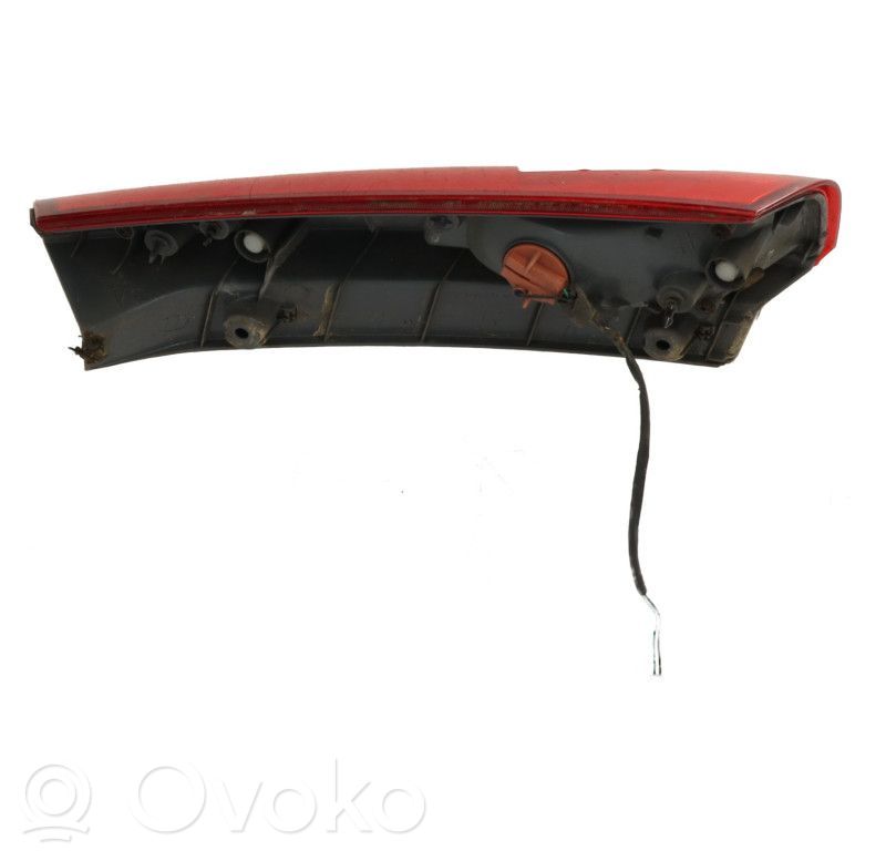 KIA Ceed Lampy tylnej klapy bagażnika 