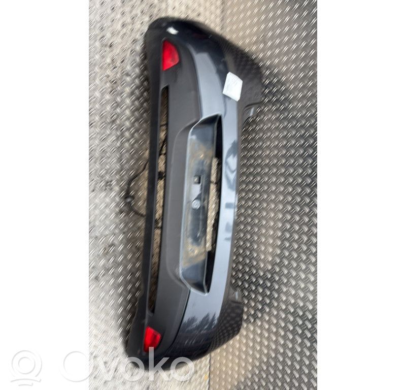 Mazda 2 Parachoques 