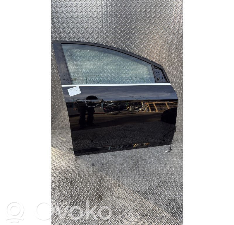 Etuovi   2147844