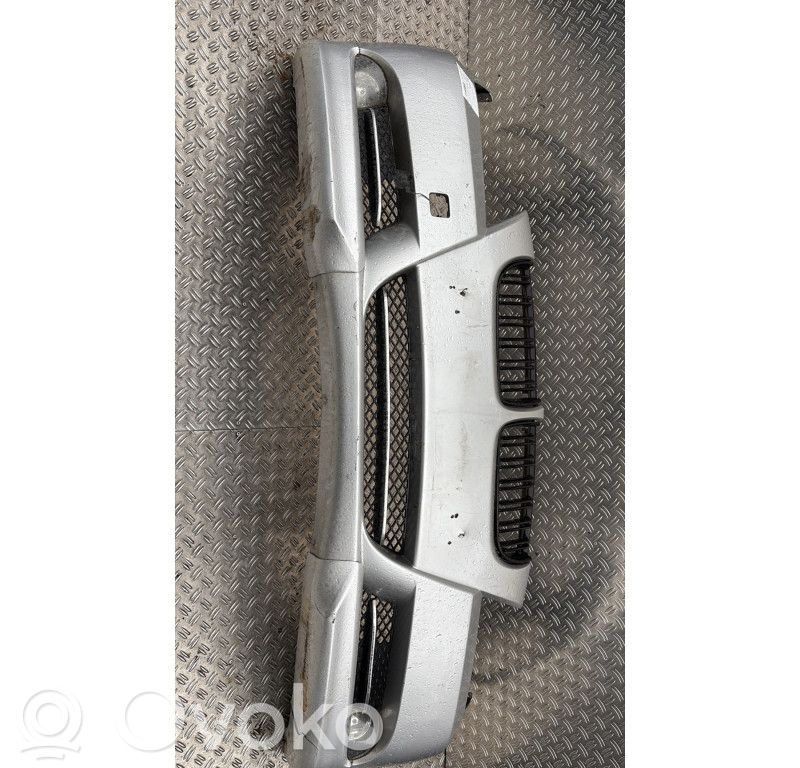 BMW 3 E90 E91 Priekinis bamperis 