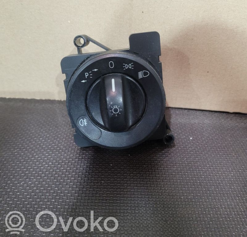 Volkswagen Crafter Interruptor de luz 
