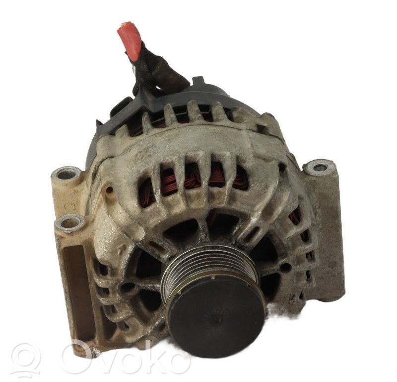 Opel Meriva B Generator/alternator 
