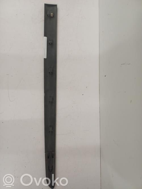 Renault Modus Etuoven lista (muoto) 