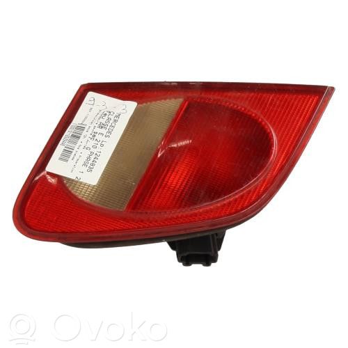 Mercedes-Benz E W210 Luces portón trasero/de freno 