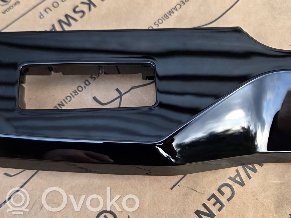 Other dashboard part   4KL857996