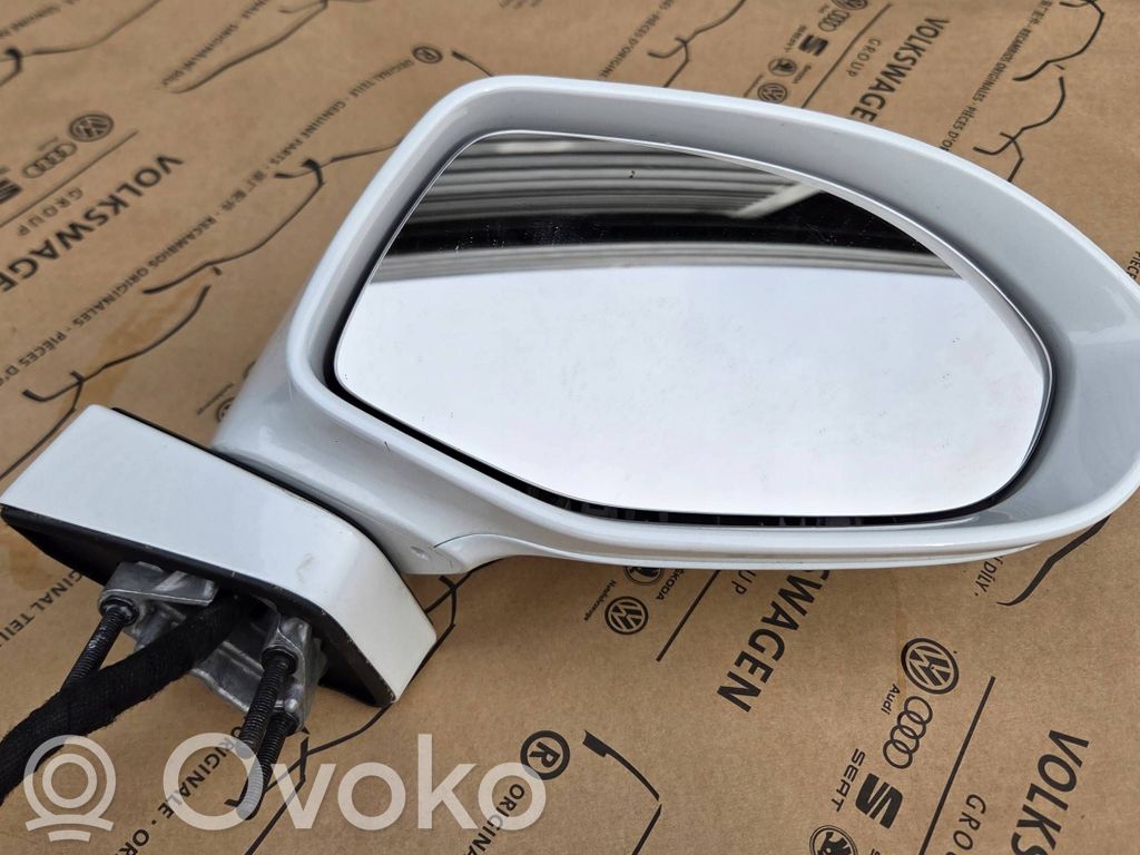 Audi A7 S7 4G Elektryczne lusterko boczne drzwi przednich 