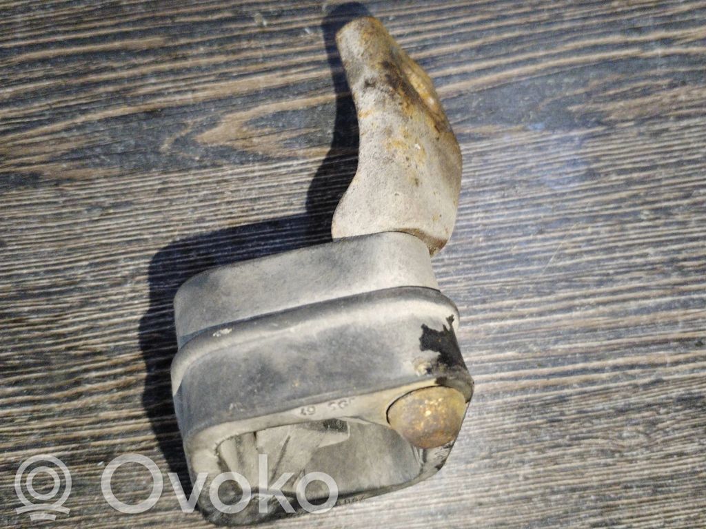 Muffler mount bracket/holder   7508087,18207508087,18207585359,18207833206,18307525615,7525615,7526193,7546500,7578238,7585358,7585359,7589950,7833206,WCS000110