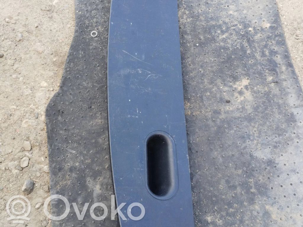 Other trunk/boot trim element   8176181