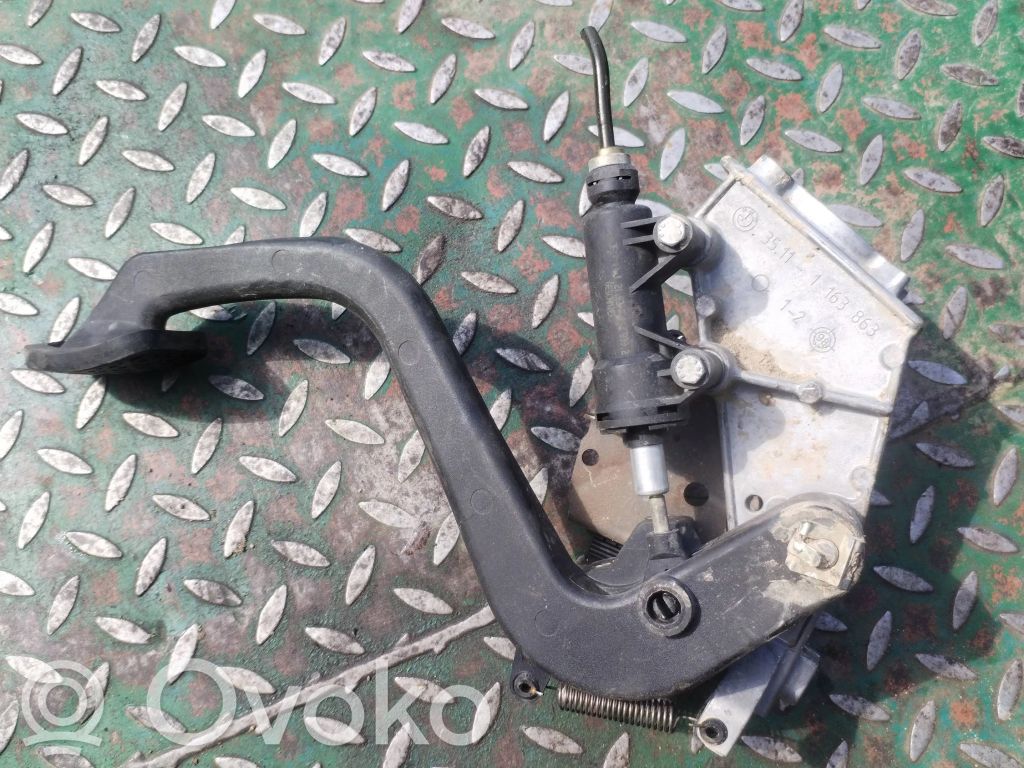 Clutch pedal   1163863