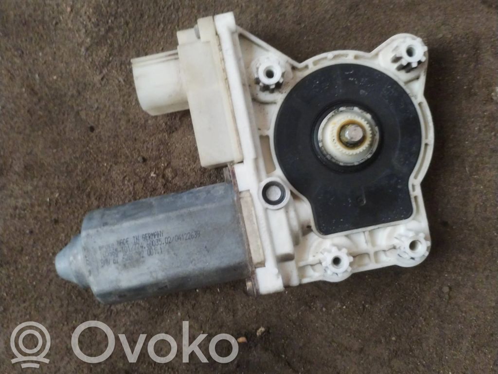 Front door window regulator motor   8382001