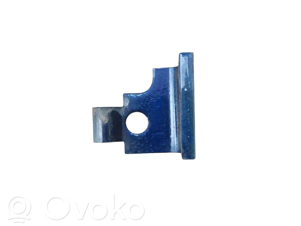 Rear door upper hinge   8265162