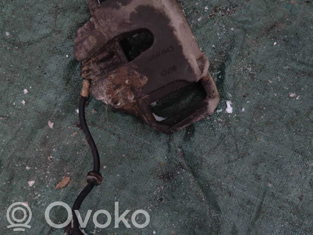 BMW 5 E60 E61 Передний суппорт 