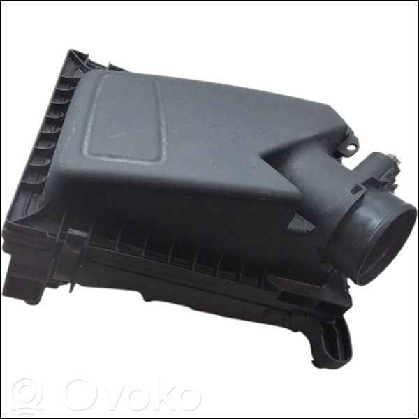 Ford Focus Air filter box 