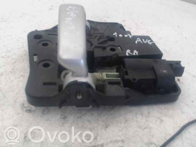 Peugeot 1007 Front door interior handle 
