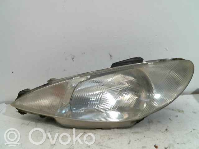 Peugeot 206 Faro delantero/faro principal 