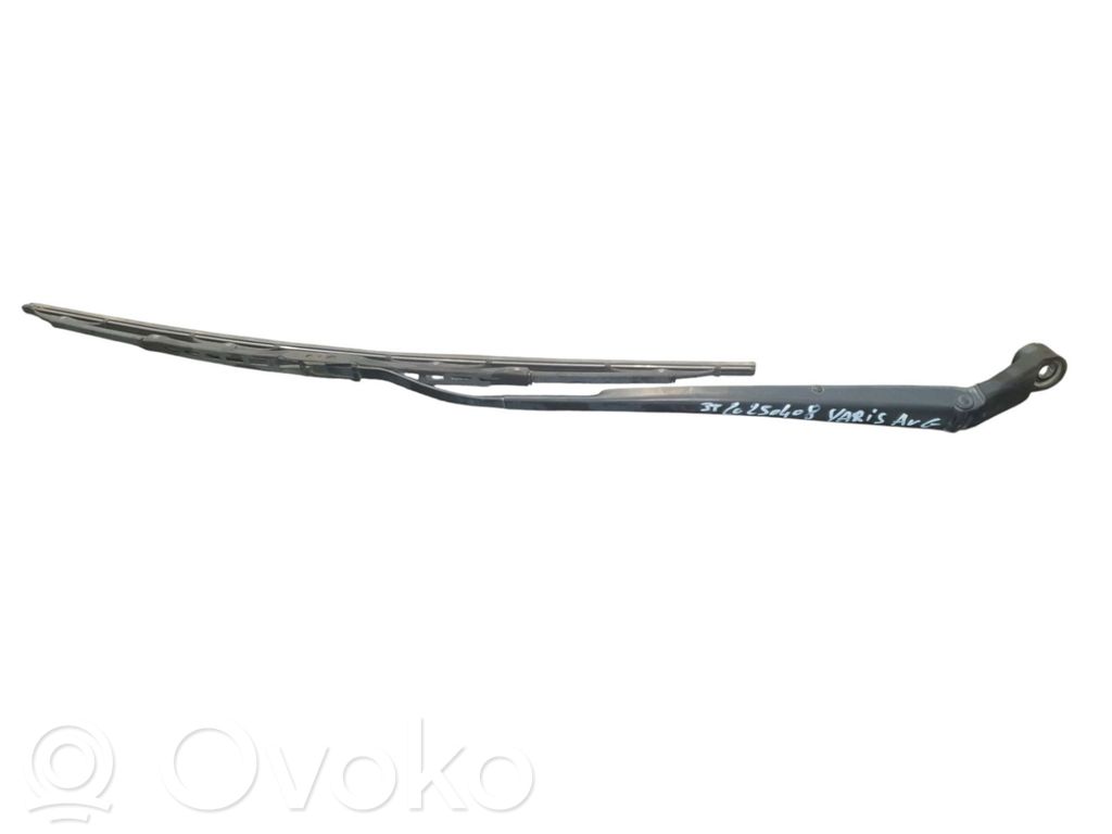 Toyota Yaris Ramię wycieraczki szyby przedniej / czołowej 
