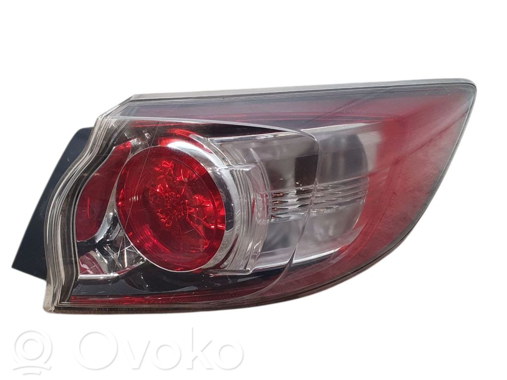 Mazda 3 II Luz trasera/de freno 