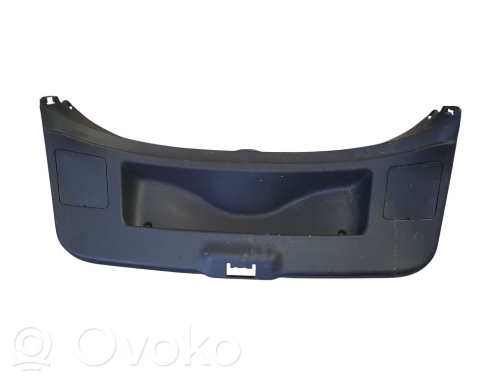 Renault Megane III Osłona tylnej klapy 