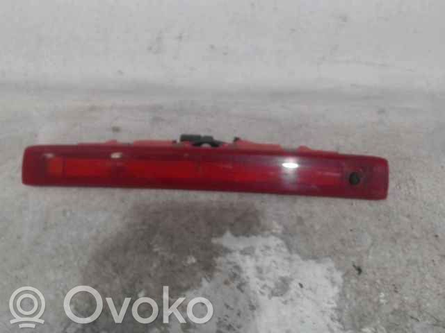 Renault Clio III Lampă frână centrală 