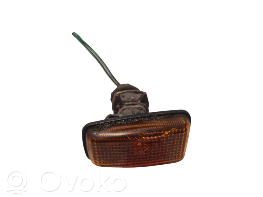 Peugeot 106 Front fender indicator light 