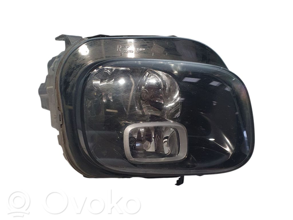 Citroen C3 Aircross Lampa przednia 
