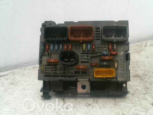 Peugeot 5008 BSM Control unit 