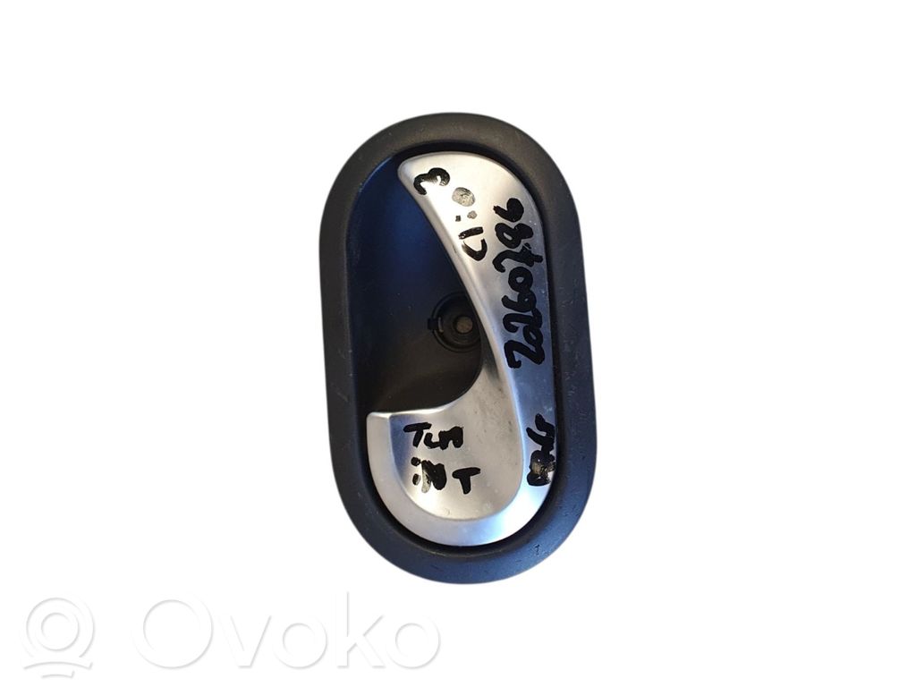 Manecilla interna puerta trasera   8200310579,8200310579,20260786,40307376,VDMS10