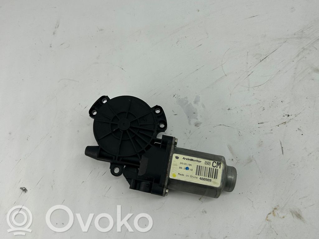 Hyundai Santa Fe Rear door window regulator motor 