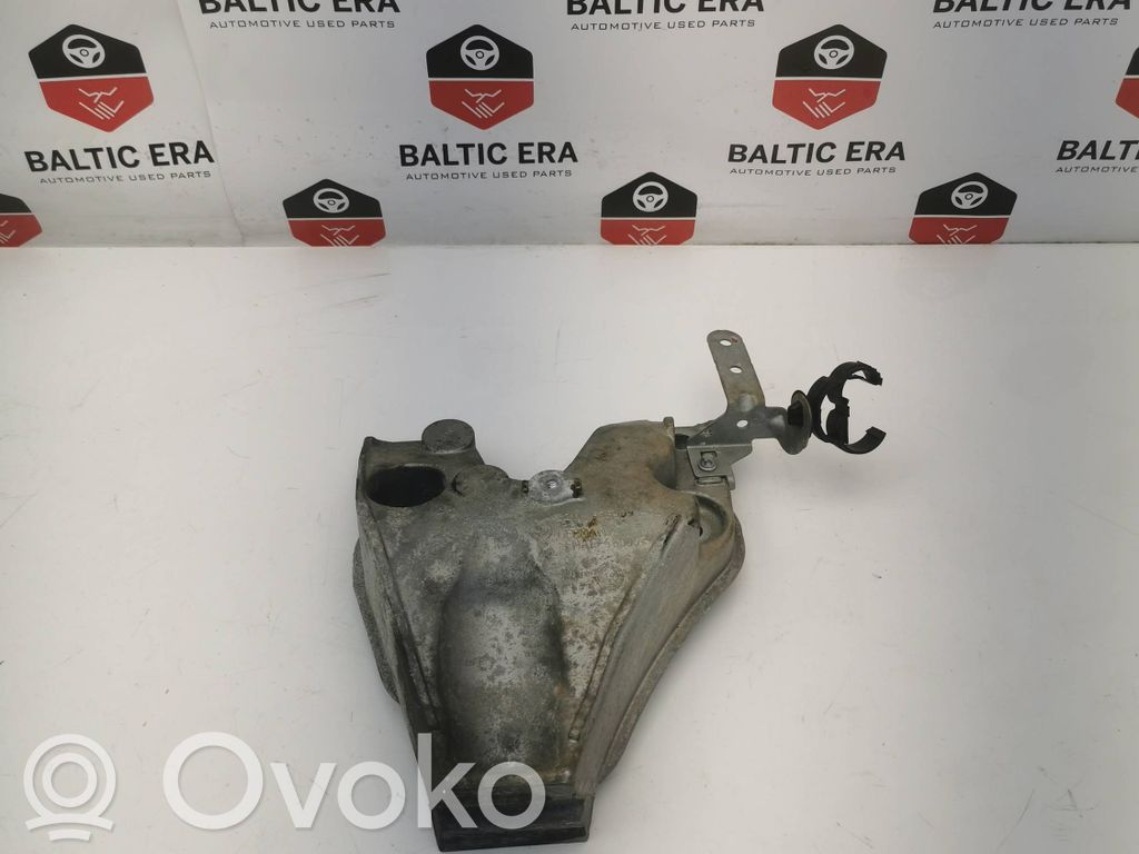BMW 3 F30 F35 F31 Engine mounting bracket 