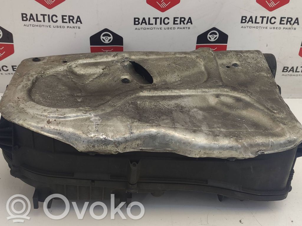 Mercedes-Benz E W212 Air filter box 